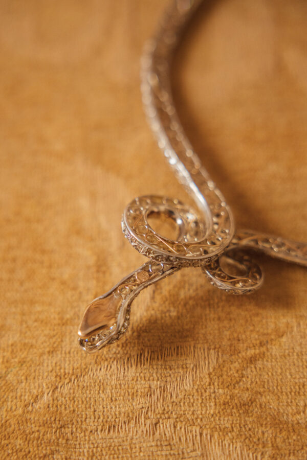 Gargantilla-serpiente-oro-plata-vintage-diamantes-tsavoritas (4) gargantilla serpiente diamantes
